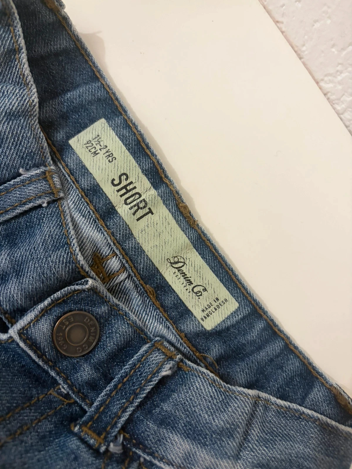 Gespletste jeansshort Denim Co – Stijl avonturier & Comfort – Maat 18-24 maanden -2 jaar (92 cm) – photo 5
